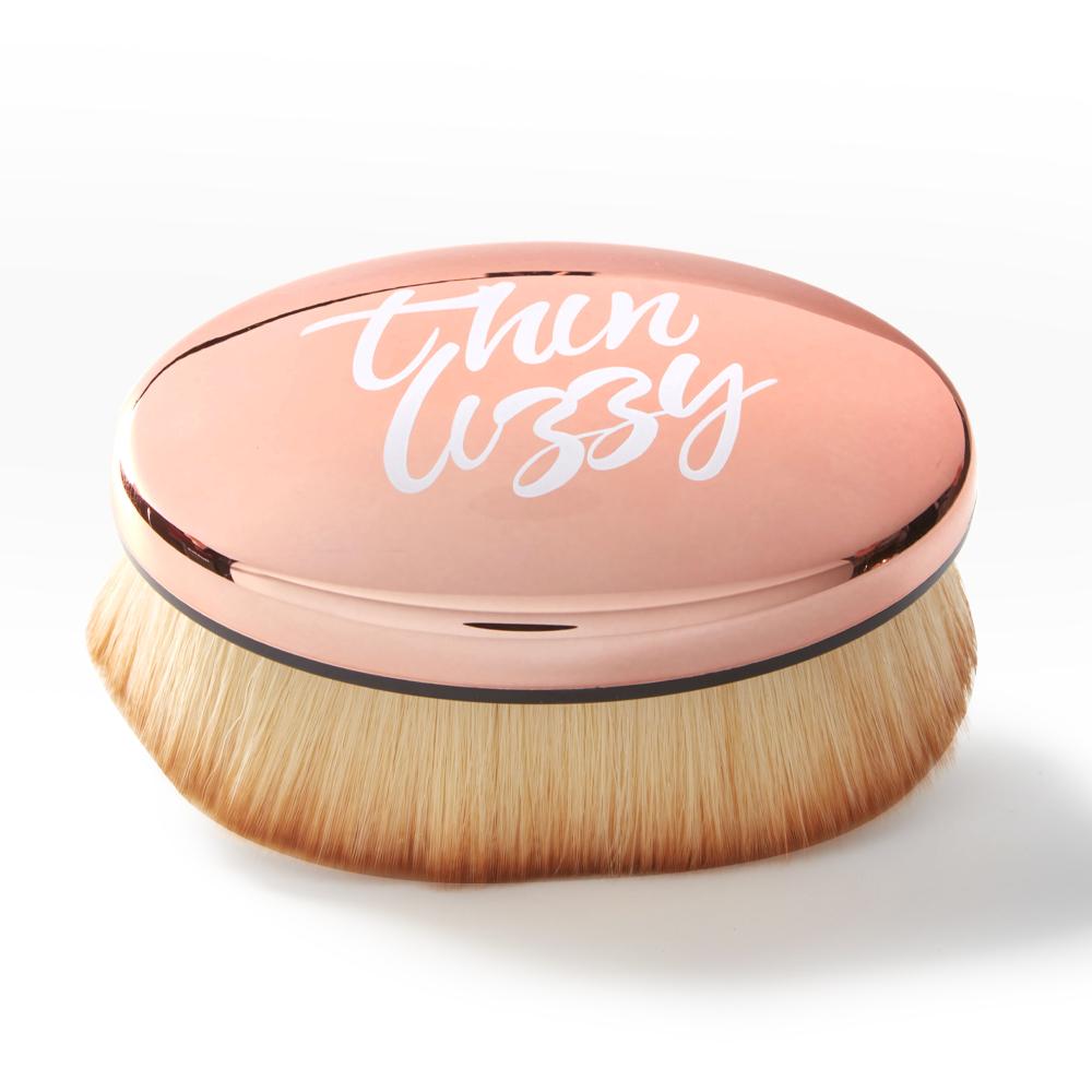 Thin Lizzy blurring brush for seamless foundation application - Invercargill Pharmacy